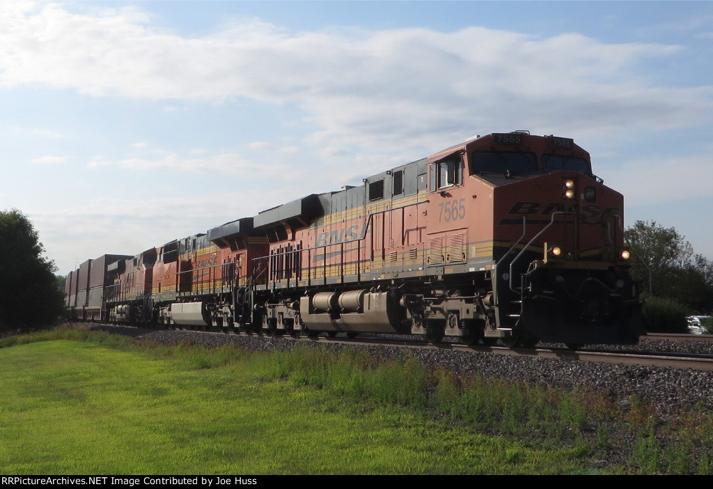 BNSF 7565 West